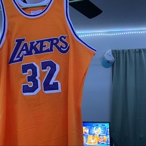 Los Angeles Lakers • Magic Johnson Jersey